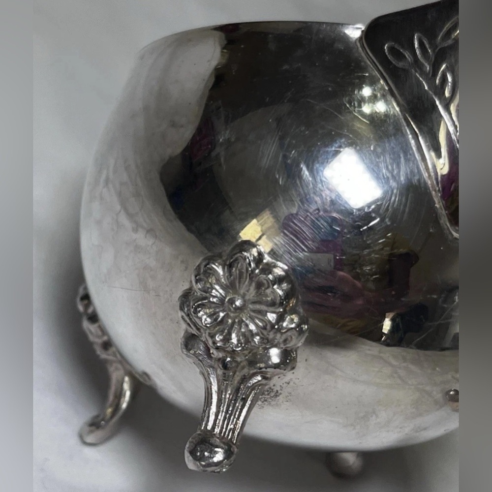 Vintage Leonard Silver Plated Footed Creamer Detailed Floral 3.25" Tall - Picture 3 of 8